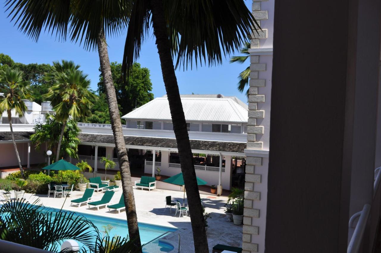Hotel Pommarine Bridgetown Ngoại thất bức ảnh