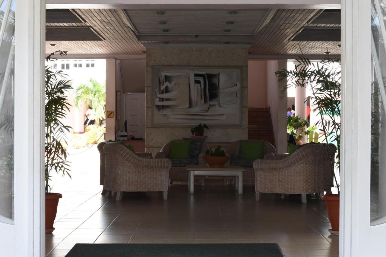 Hotel Pommarine Bridgetown Ngoại thất bức ảnh
